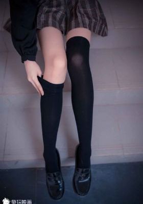 人妻人人_HD在线播放