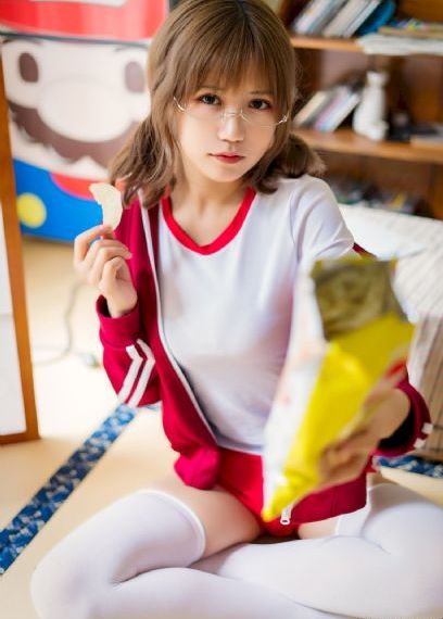 美女露全乳无遮掩视频_BD国语日韩免费观看