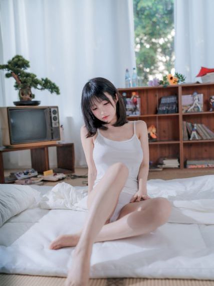 欧美女装淘宝_HD电影完整版在线观看