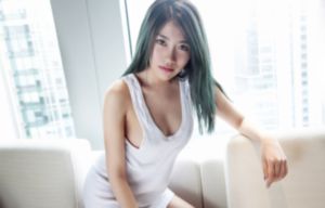 中文无码一边做一边出水_1080免费观看视频