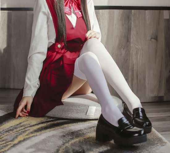 天天爱天天插_十万网红美女美酱