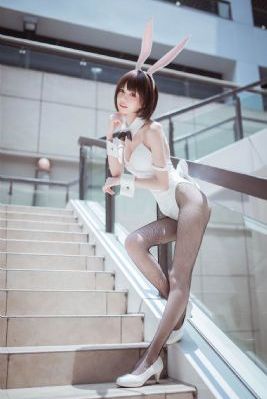 二手奔驰威霆国产_BD国语免费观看